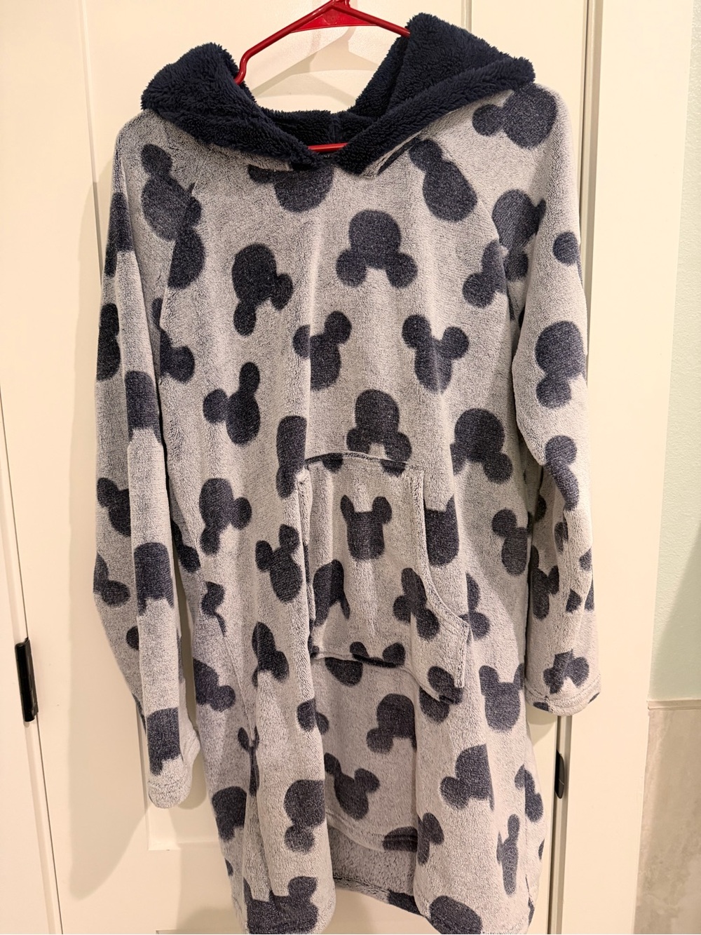 Disney Mickey Mouse Plush Hooded Tunic Bath Robe Swimcover Super Soft Cozy Vaca